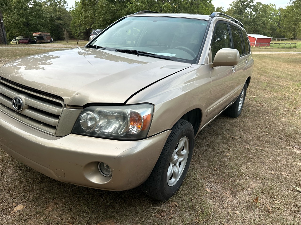 Toyota Highlander front angle close view